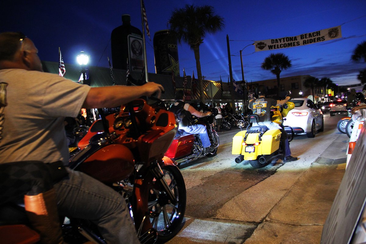 PatchStop's tweet photo. #FridayFlashback #DaytonaBikeWeek 2015! ~https://t.co/21woCWR8TX #Biker #BikerLife #Patches #BikerPatches #PatchStop https://t.co/ed62QcjUkb