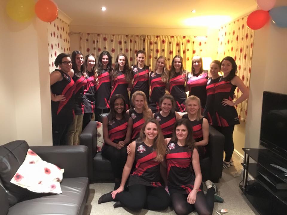 Medics_Netball's tweet photo. Check out our new kit @Wesleyan @teamcoloursuk @UeaMedSoc we LOVE it #netball #squadgoals https://t.co/aFT0LuH1O6