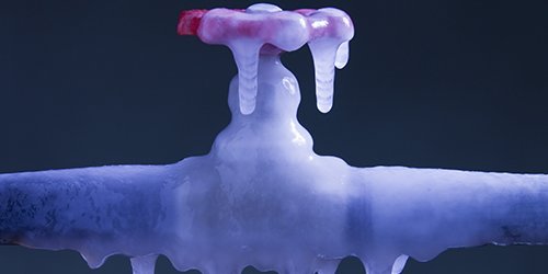 LibertyB2B's tweet photo. Help stop freezing temperatures from damaging pipes at your business with this checklist: https://t.co/PdteJzGJ32 https://t.co/62KjOri4mi