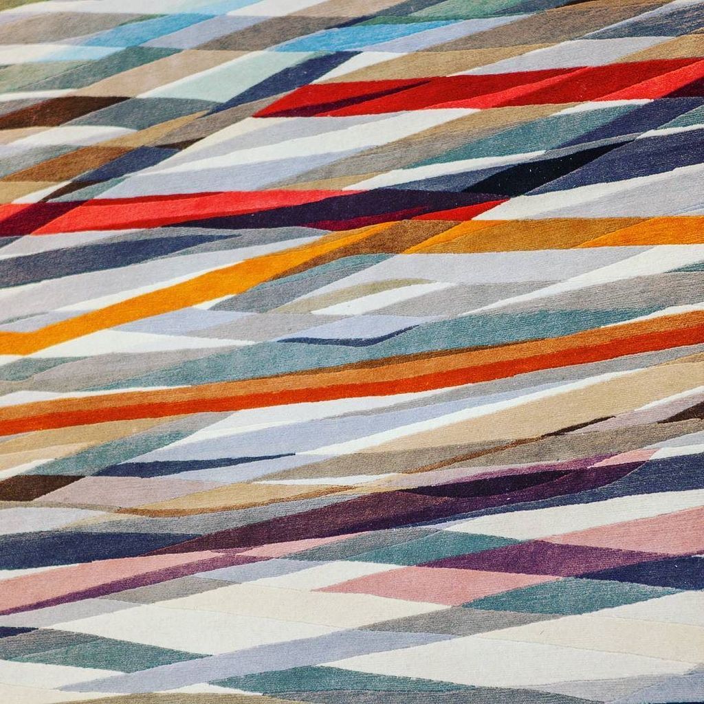 The_Lighthouse's tweet photo. Who can tell us what this is & where it's located at the Paul Smith exhibition? 😀
#hellop… https://t.co/CIUAKewTMn https://t.co/vuvU1VS9FA