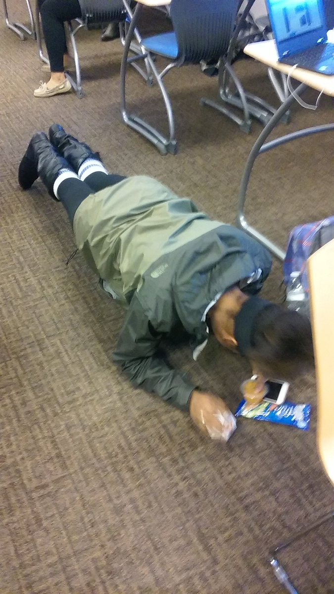 Spencer07Taylor's tweet photo. Way to Go Jazlyn #BDUJAMS #PLANKPUSHUPS @BDUtv_News @MrsCarlino @Lauren_Kristene @Zackywacky1128 @Alejand42562314 https://t.co/yFSuVRz5Hc