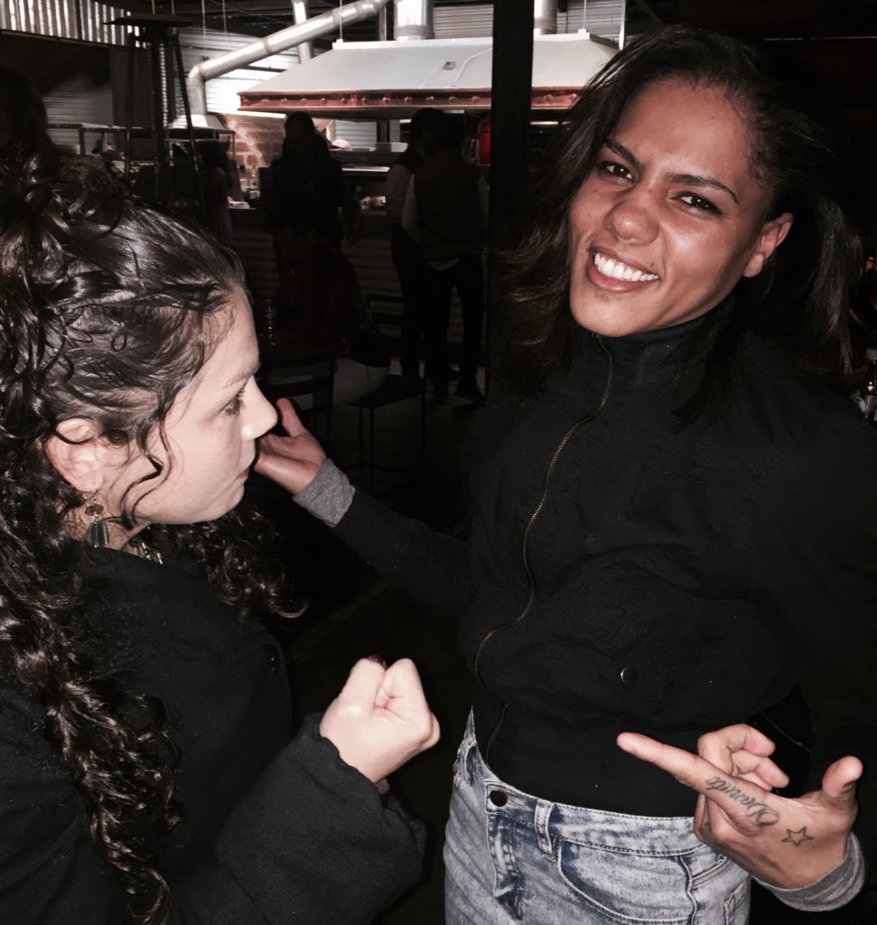 A_V_A_Knight's tweet photo. Getting into it with @MightyMelissaM Told her she couldn't beat me on my worst day!#boxing #MakeThisFight https://t.co/qcdR9sI3Wg