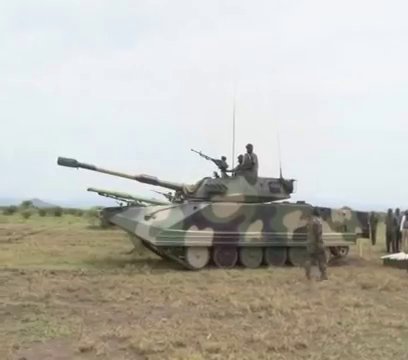 fuerzas armadas de Tanzania CZ5VVt-UcAECe4M