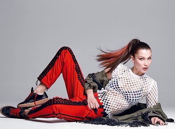HadidUpdatess's tweet photo. Bella on the Brazil ELLE cover. https://t.co/TeHPq6O7Mg