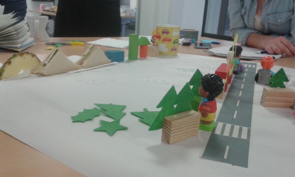 JegKeira's tweet photo. "The mug is the castle" - @klswannie fully embracing rapid prototyping #walkhack @SustransScot https://t.co/ens1FCL5D9