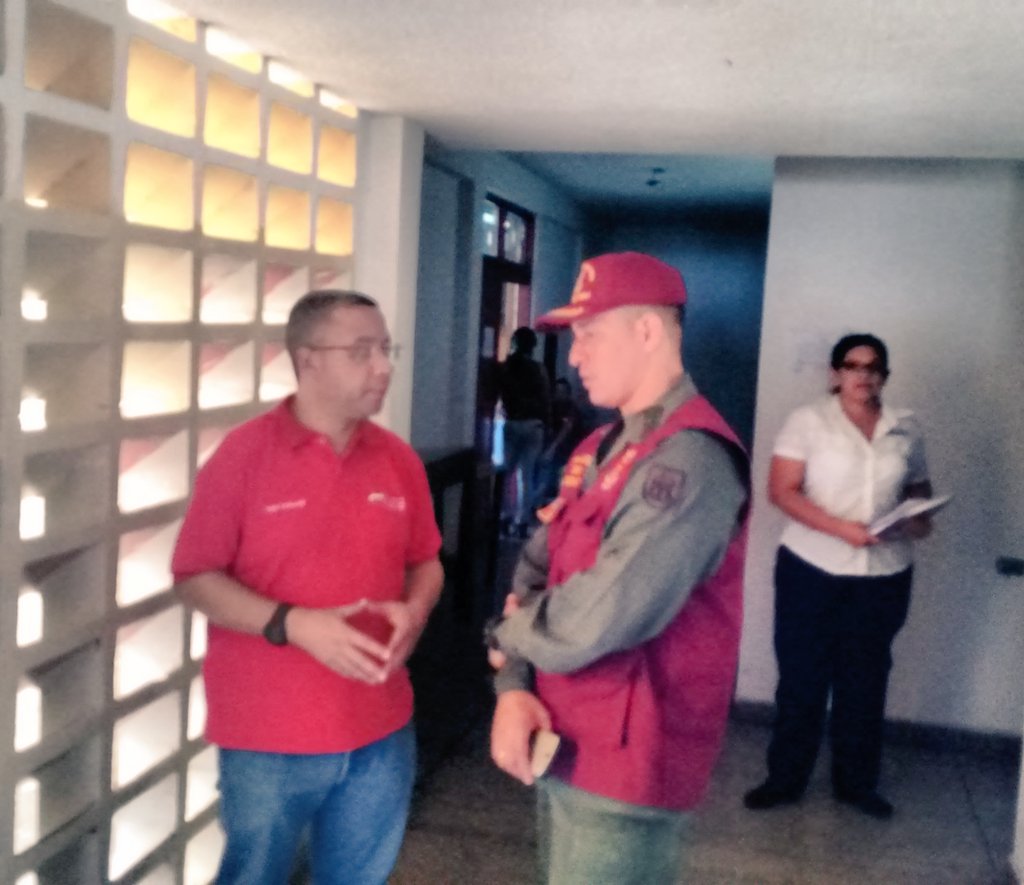 Comandante de la Guardia del Pueblo de Trujillo articulando con Dir. Salud Ambiental Trujillo para prevención Zika