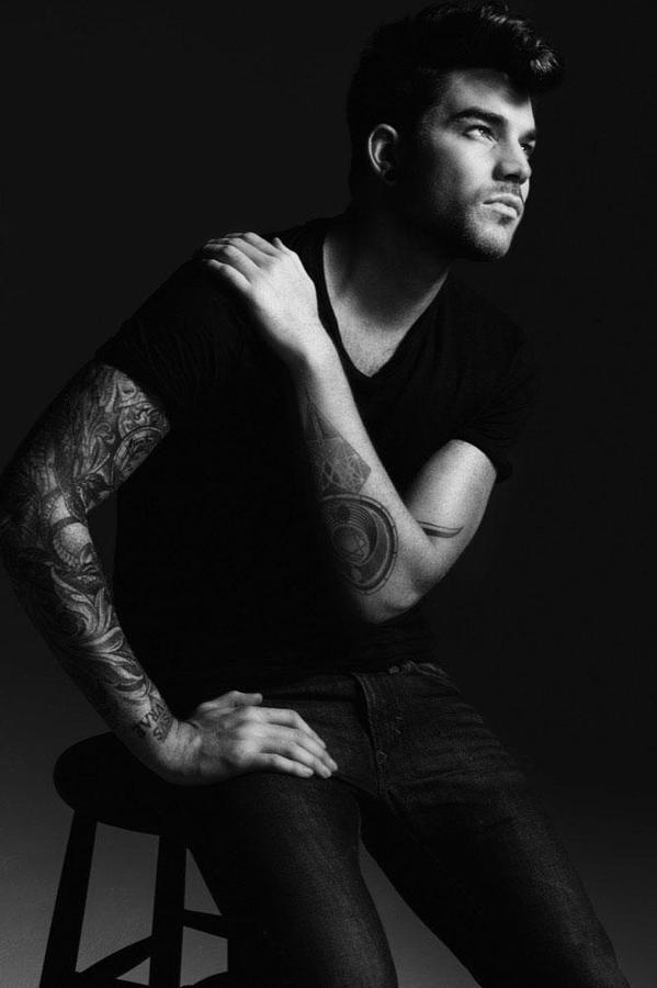 #HappyBirthdayAdamLambert <a href="/adamlambert/">ADAM LAMBERT</a> i love you sweetheart😘😘😘 wish you being as sexy as you are all the time 😍