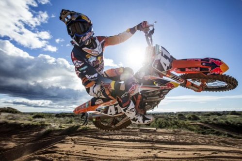 WPPSystems's tweet photo. Via @mxgp: How sweet is this picture of @paulsjonas141 ? Pic: JP Acevedo https://t.co/68wllgnDVn