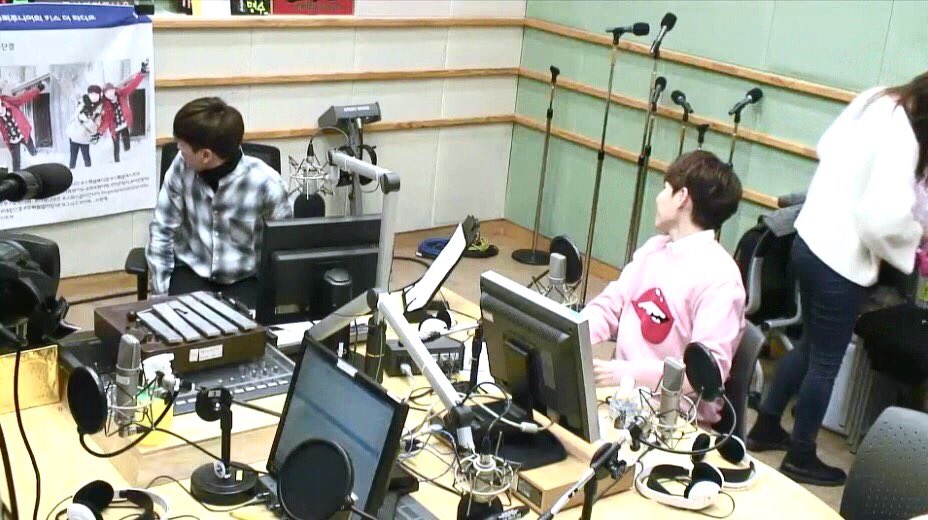 19830701_'s tweet image. 160129) #이특으로대동단결 오랜만이죠? 잘 지냈어요? 막내 응원으로 #슈키라 를 찾은 #특디줴 #이특 님을 위한 서포트가 들어갔어요~😍 샌드위치 맛나게 드셨나요? 조만간 서포트 내용 업데이트할게욧!!