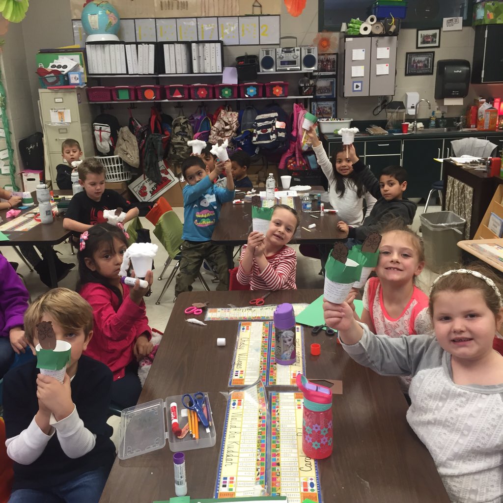 MTA_MrsTipton's tweet image. Our Groundhog Day Prediction is spilt 50/50. We will have to wait until Tuesday for our answer! #winterorspring