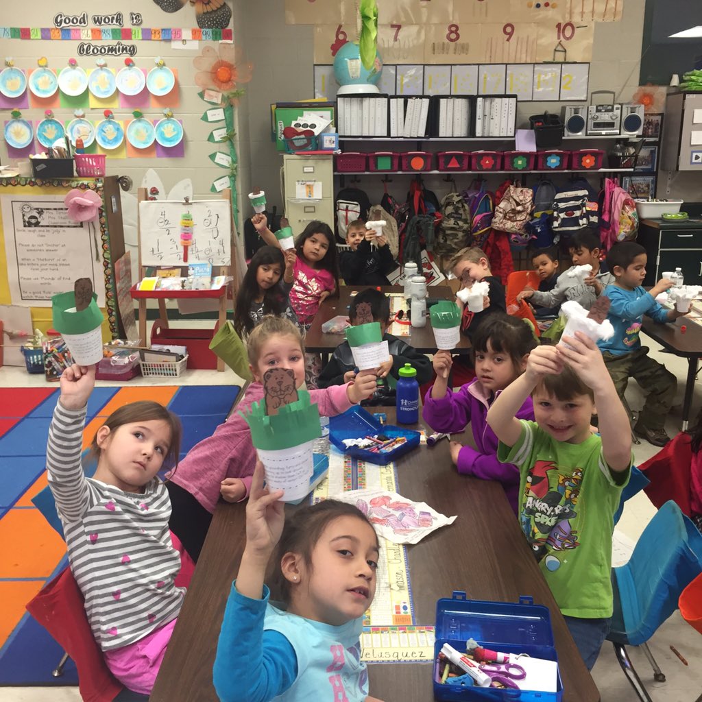 MTA_MrsTipton's tweet image. Our Groundhog Day Prediction is spilt 50/50. We will have to wait until Tuesday for our answer! #winterorspring