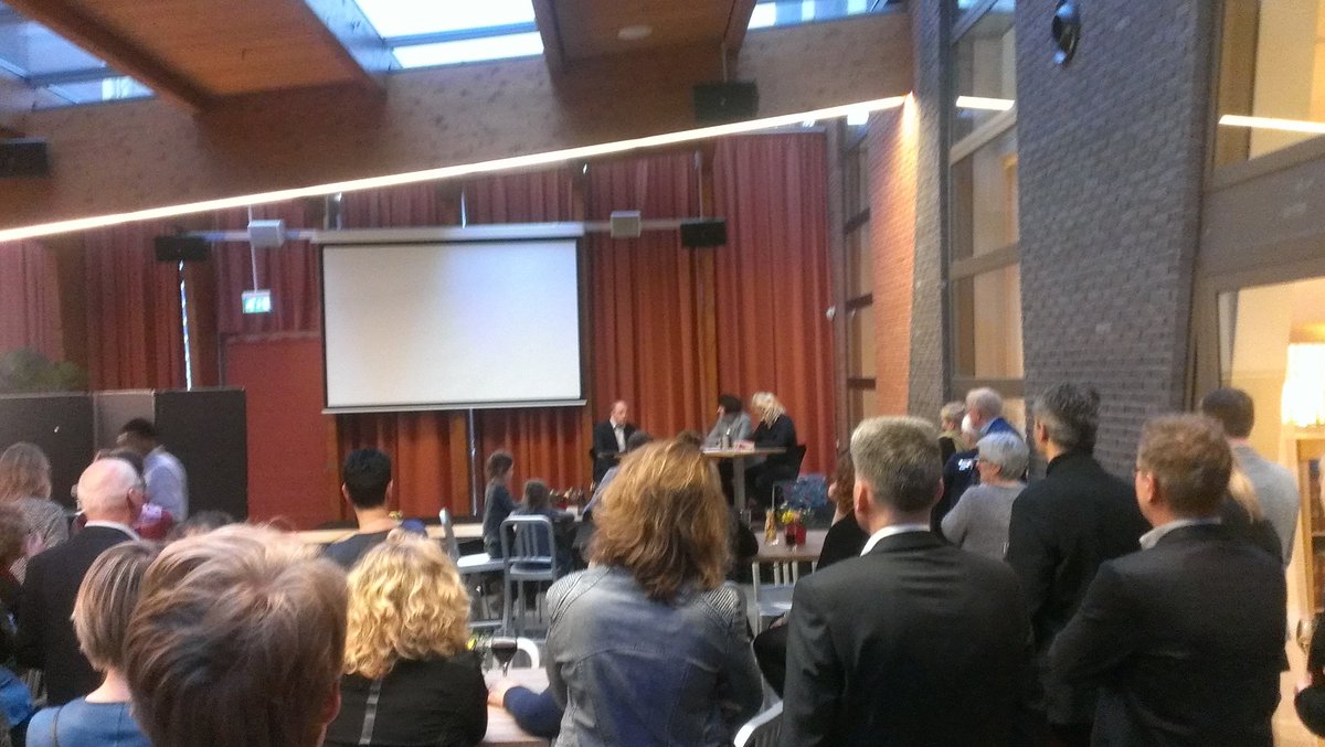 Fwesterduin's tweet photo. Afscheid @JorisFiers @HAShogeschool We gaan je missen! https://t.co/c4tNRDXGlQ