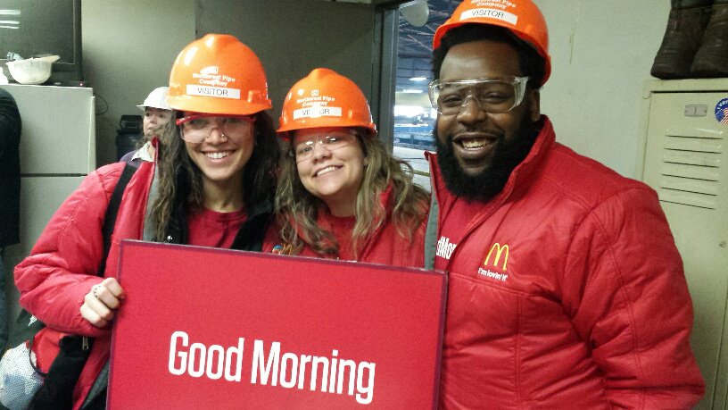 FormPakInc's tweet photo. Shout out 2 R Friends/neighbors #Permalok @GoodMorningSTL surprised them w/breakfast! #FridayFeeling #mcdonalds https://t.co/rAew5xGLou