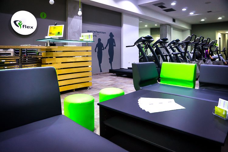origami_media's tweet image. Some shots of #graphic #design and #indoorgraphics by @origami_media for Flex Ladies Fitness Hall