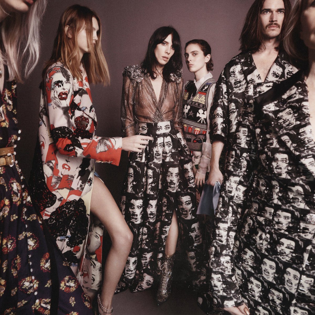 I am pleased to leak this image of my loving and loyal friends by David Sims mjin.tl/ss16jb
