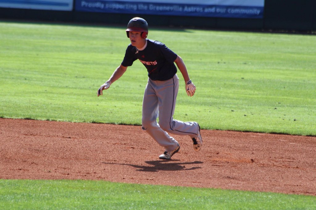 RJordan52USAF's tweet photo. It is a good day to practice:
Baserunning
Fielding
Hitting

It is a good day to get better⚾️‼️ https://t.co/I04pv9gVwV