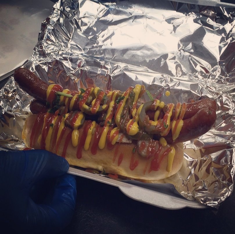 Topdawgsncl's tweet photo. Its FRIDAY time to get your hot dog fix! 
Takeaway/delivery #pimpsteak #notjustanyhotdog https://t.co/yoYlICIUFH