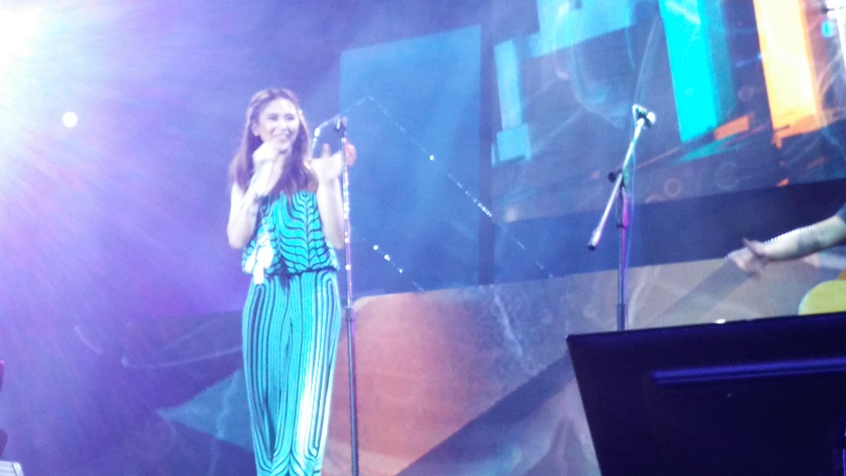 elaizaSG's tweet photo. “@watchAmak0lme: #fusion16 #ashboo #Happy4ashboo https://t.co/73QkgBTi4c”