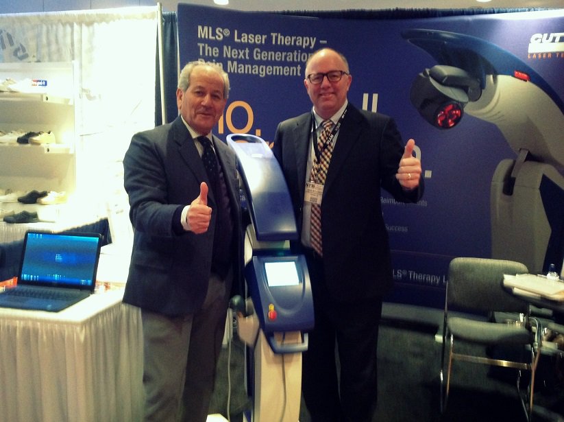 ASAlaser's tweet photo. At the #NYSPA with M6 #classIVlaser. Specialists have close-to-90% success with the most acute cases #lasertherapy https://t.co/GUpRV72TPo