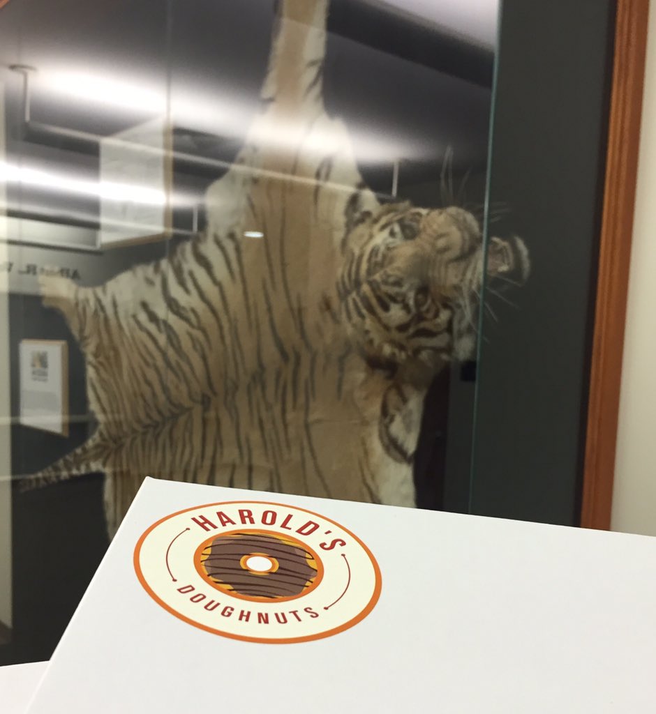 haroldoughnuts's tweet photo. Let's play: Where is Harold's delivering doughnuts today? https://t.co/8sCucPBJTn