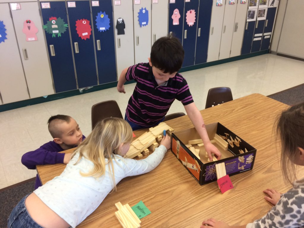 MrsKathsClass's tweet photo. Maker challenge underway: Build a slide for the sphere to roll down! #MESway https://t.co/Zs2FmYUZRG