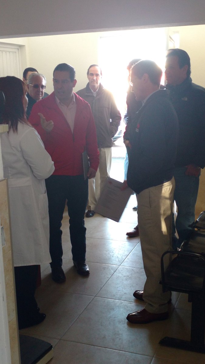 RichyAguirreRA's tweet photo. Recorrimos instalaciones de la @CruzRoja_MX Muy agradecidos con el patronato y enhorabuena por #RamosArizpe https://t.co/XVd4aNvOth