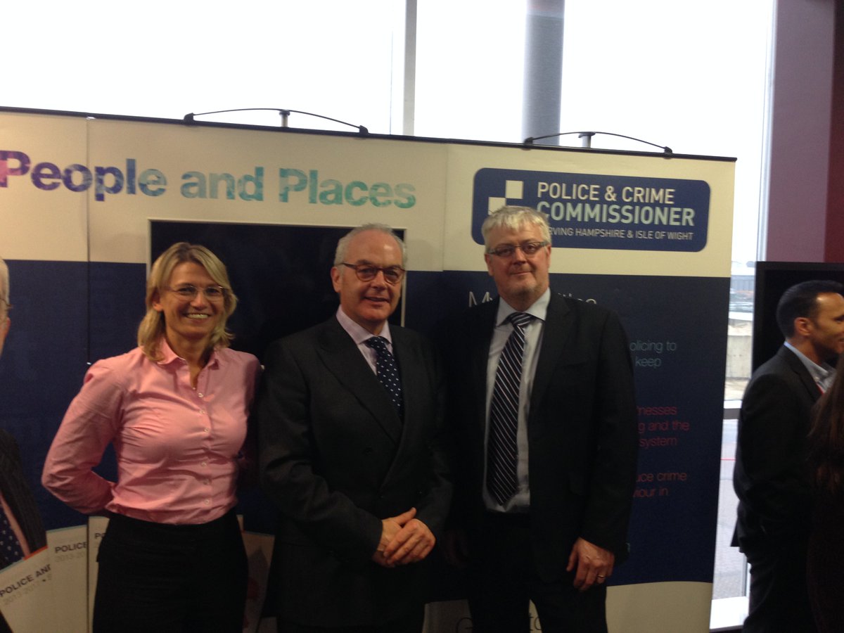 HayesHants's tweet photo. With @ACCSaraGlen,Dr Joe Sullivan @MentorForensics at 'Intervene to Protect a Child’  #CSE conference 2day. #GdEvent https://t.co/NwJL4ESkmd
