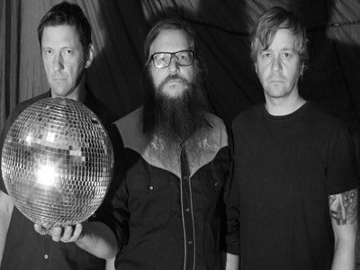 SoundEvolution1's tweet photo. Check out our latest review of a great new noise/punk band from Germany called #BuzzRodeo https://t.co/Yy2N5kfAaM https://t.co/JKZDCsageu