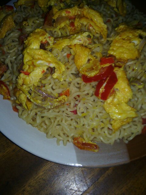 ogizy's tweet photo. I cook better when am high https://t.co/tRxIOMeco9