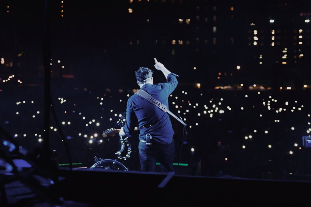 MumfordAndSons's tweet photo. First night at the Grand Parade. What a welcome to South Africa. M&amp;S HQ x 
📷: Dave East https://t.co/nkX1lsrxJp