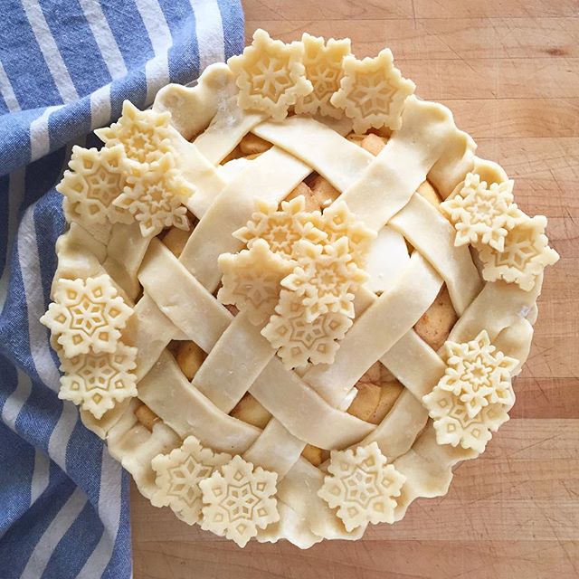 CookersChoice's tweet image. What an awesome creation! Recipe: feedfeed.info/piecrust