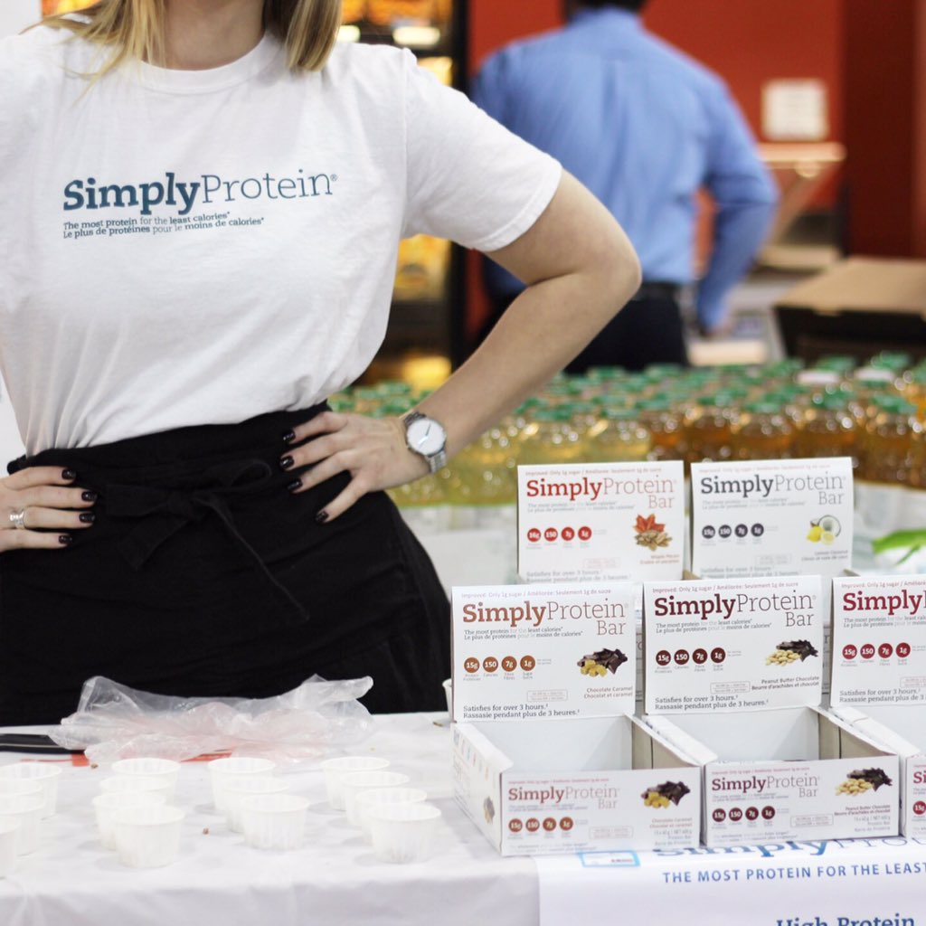 BRIJmarketing's tweet photo. We're at @ThriftyFoods #Cloverdale this afternoon with @SimplyProtein 🌱 #simplynutritious https://t.co/HsSqeV8VwO
