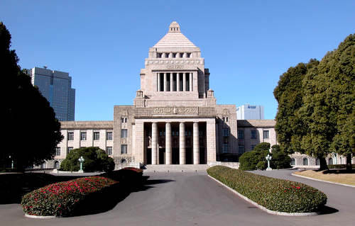 LonnieCandy's tweet photo. 政治家が乱用する責任論の無責任さ  中村 仁 https://t.co/imvQpzPy7N #まとめ https://t.co/OBenK1sk4x