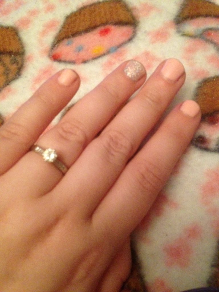 RuthPayne0990's tweet photo. Love my new @SensatioNailUK nails , peachy keen with a silver sparkle 😊 summery nails early return https://t.co/qdRVavfMPE