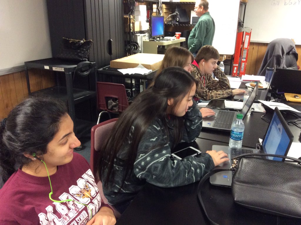 TrinaCunningham's tweet photo. Cyber Talons are off and running in the state competition. @CyberPatriot https://t.co/R9YSpj9RFY
