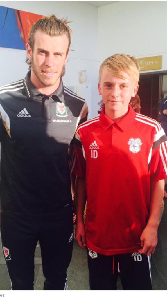 StjohnboysPE's tweet photo. Good luck to our own @GarethBale11 @isaakdavies77 up with @FAWales u15s training camp this weekend! #Goandgrabit https://t.co/afzqB75d9g