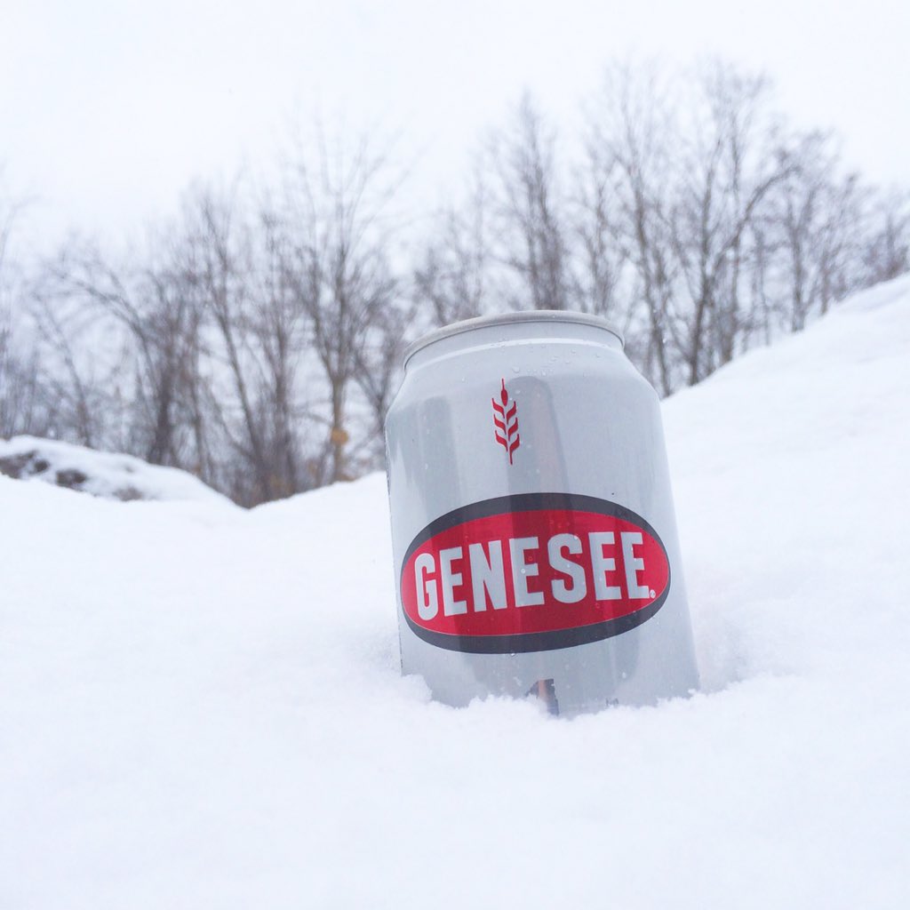 GeneseeBrewery's tweet image. Nature comes with plenty of convenient cup holders at no extra charge.