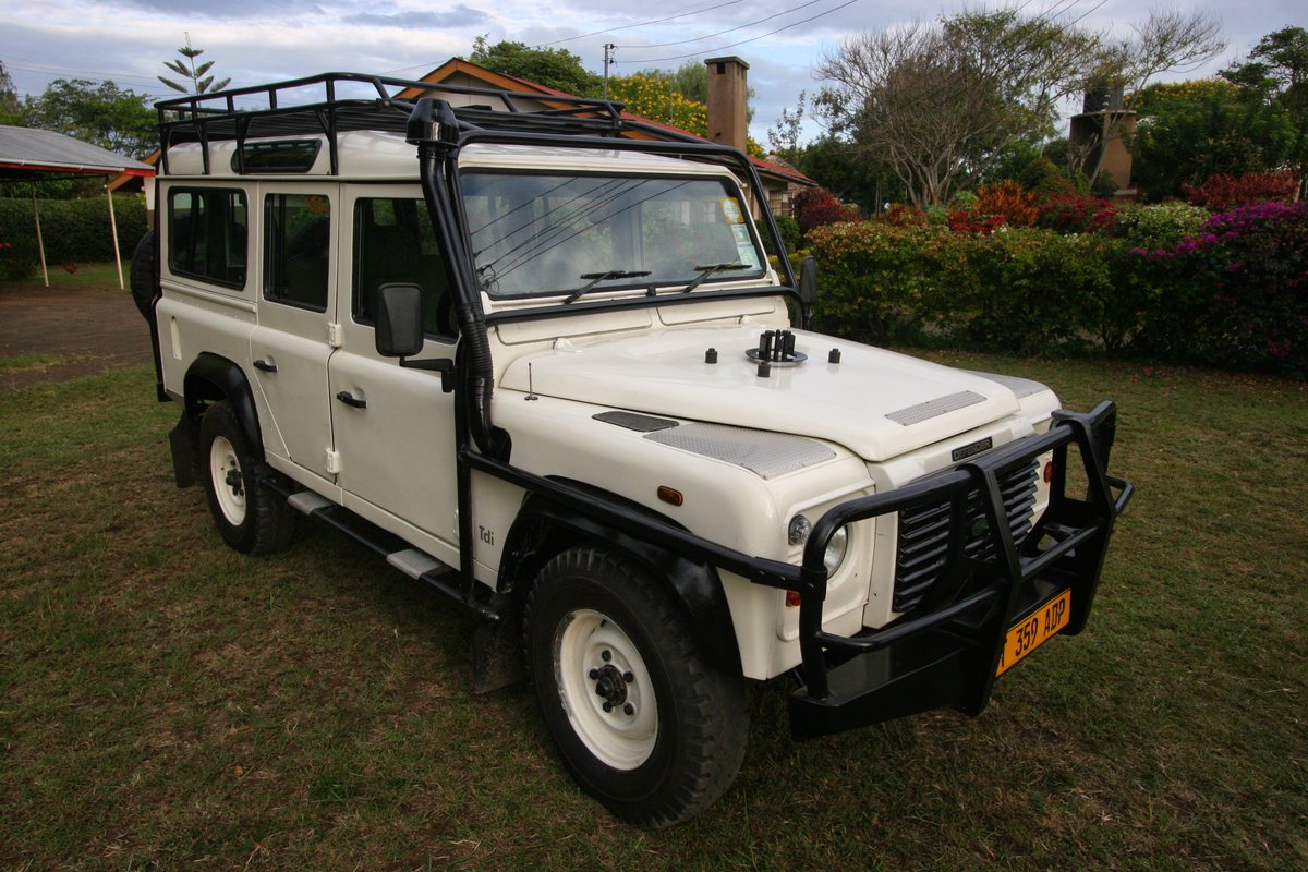 fosterius's tweet image. WHY WHY WHY??? bbc.com/news/business-… A pic of our third child... farewell #LandRoverDefender