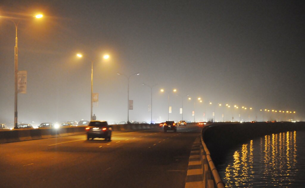 SecurityFocusNG's tweet photo. Illuminated Third Mainland Bridge, with Street Lights courtesy of the Light Up Lagos Project, on Thurs, Jan.28, 2016 https://t.co/e5JjCD8YSf