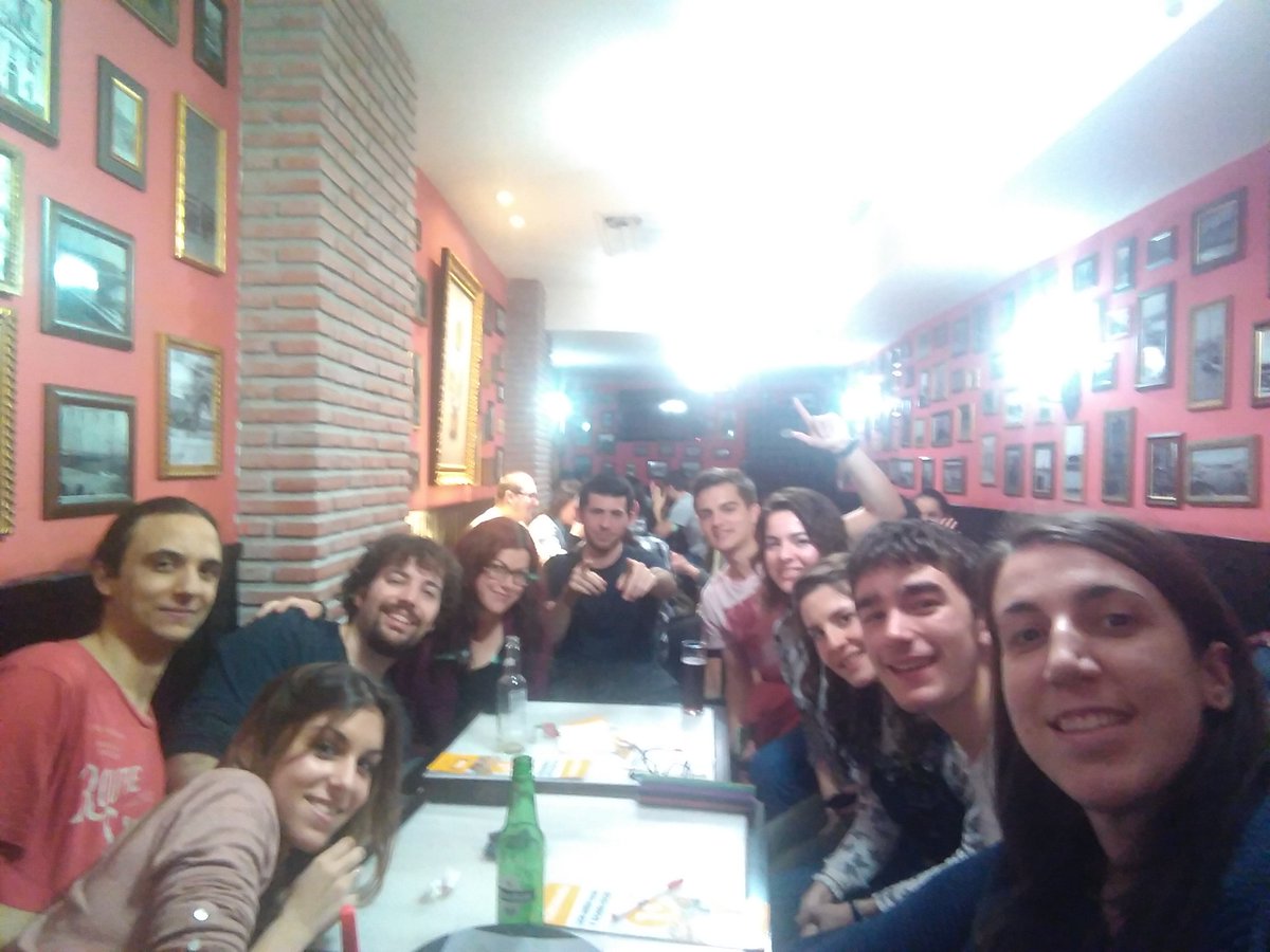 clau_jorx's tweet photo. Encuentro de #thinkbiggers en Barcelona. Saludos @thinkbigjovenes , seguimos pensando en grande. 😁 #NetworkingSocial https://t.co/o50lEbdD3C