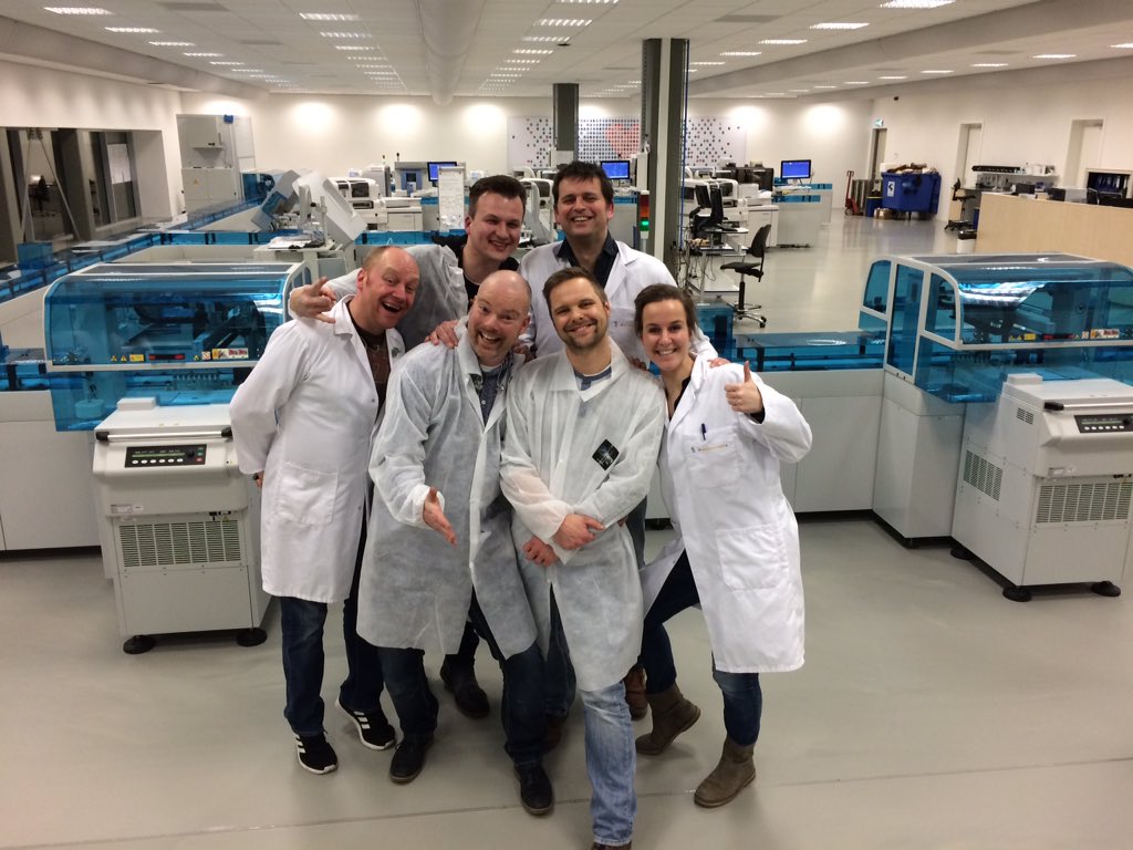 MillersIncmusic's tweet photo. Gerestyled voor ons optreden van vanavond bij Diagnostiek voor U! De werkplek van onze Ed! #eindhoven https://t.co/Uj9m8DNry8