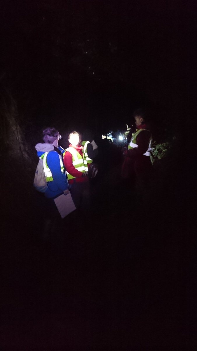 1stPrestbury's tweet photo. Last night we took the cubs walking to the top of Cleeve Hill! Wearing our new @Specsavers hi vis! #iscout #Cubs100 https://t.co/r3dgDCh2w3