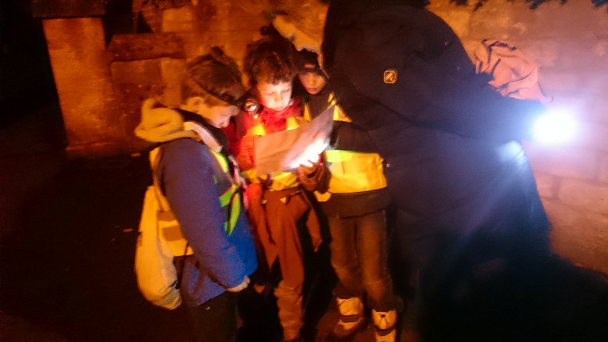 1stPrestbury's tweet photo. Last night we took the cubs walking to the top of Cleeve Hill! Wearing our new @Specsavers hi vis! #iscout #Cubs100 https://t.co/r3dgDCh2w3