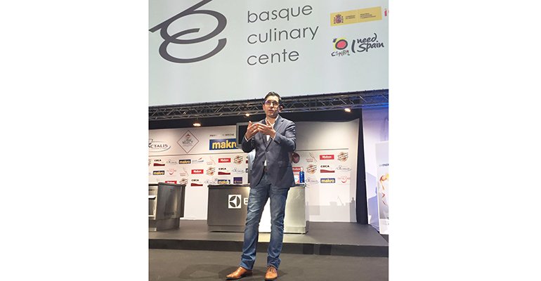 SantosGrupo's tweet image. .@bculinary presentó el #CulinaryCenter en @madridfusion para promover el perfil interdisciplinario del chef