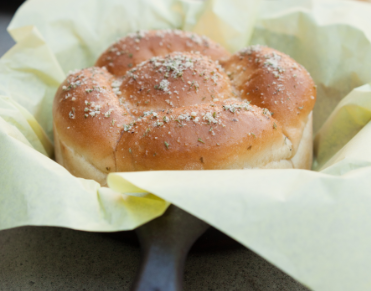 Jack_Astors's tweet photo. Our pan bread is Canadian. It's how we apologize to the world for Nickelback #Sorry #JackAstors #PanBread https://t.co/djXYJ2uQWa