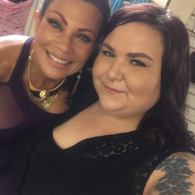 My makeup artist Julie at Rachels https://t.co/YPieNeXTFb