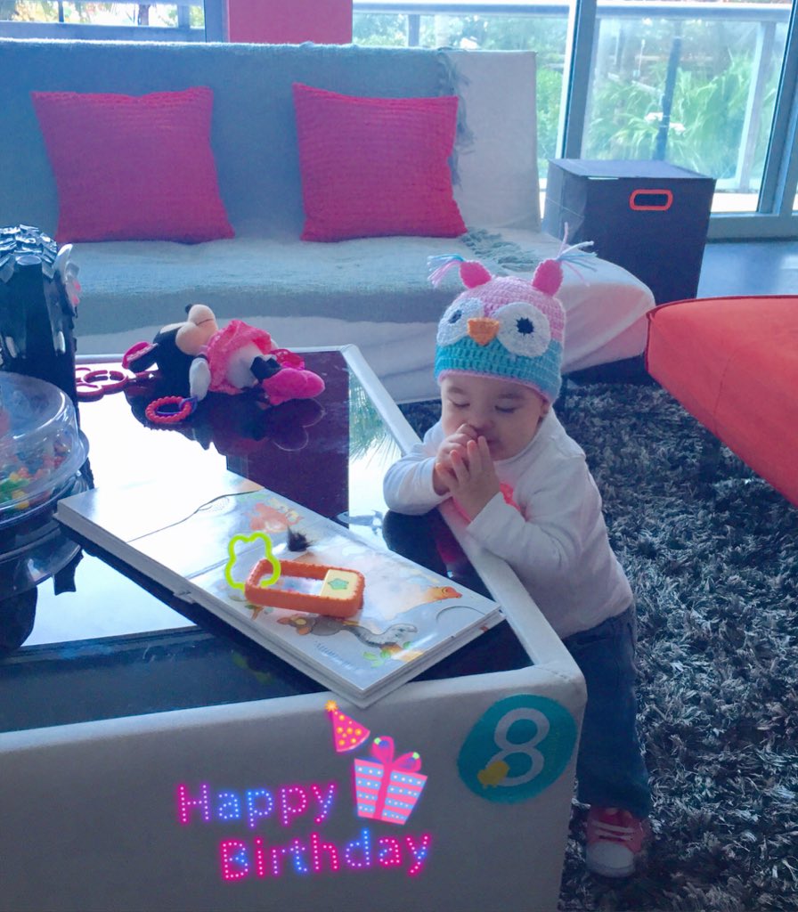 cristy_bernal's tweet photo. Gracias Diosito por un mes más de vida 8o #CumpleMes #BebeMichelle #papisFelices 👼🎂🎉🎈@alantacher https://t.co/mzrC7D7fqO