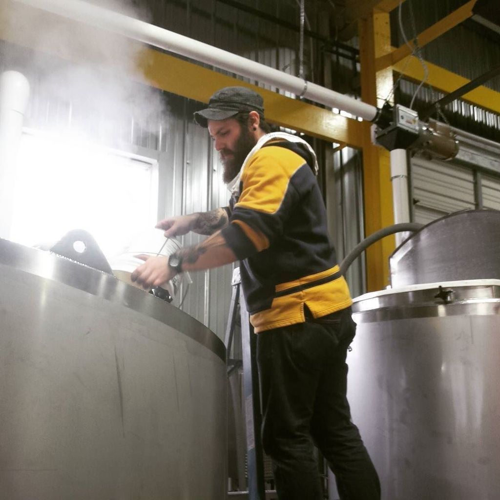 BandwagonBeer's tweet photo. First hop addition of our first batch at the new brewery! #HopOnBWB #flxcraftbeer #CommonsAle https://t.co/JbwUfm2sv1