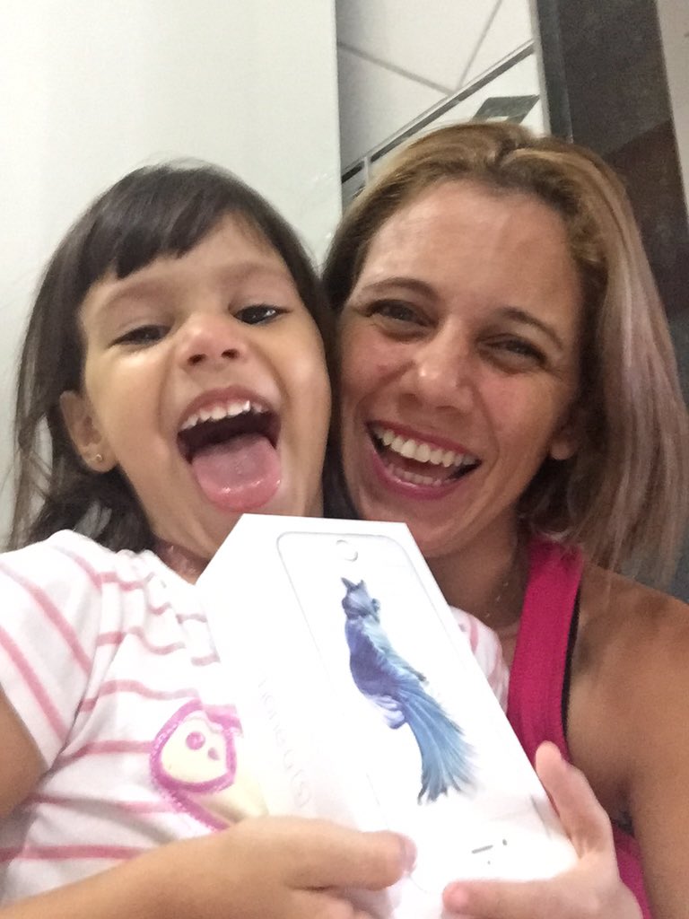 quelinhalopes's tweet photo. Tem gente feliz hoje!!!!!! Valeu @naosalvo https://t.co/FPzzJwdLk4