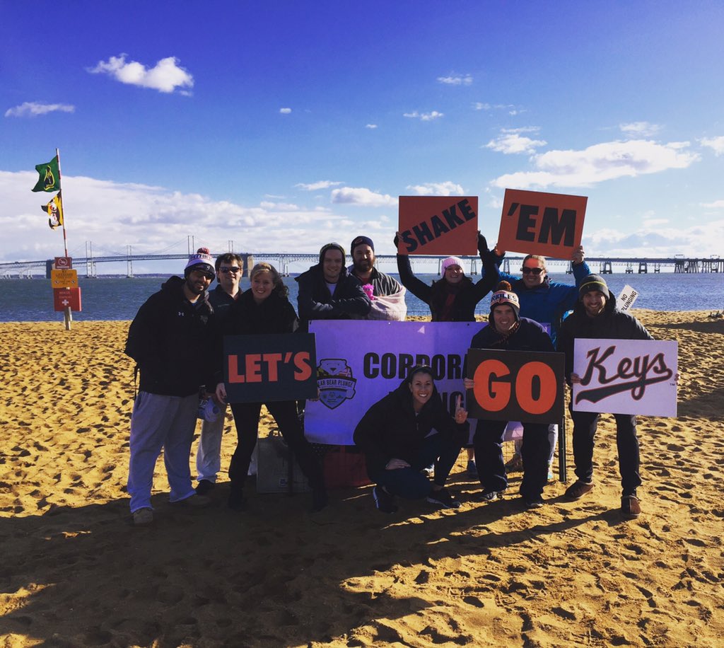 Team #shakeyourkeys getting ready to plunge! <a href="/SpOlympicsMD/">Special Olympics Maryland</a> #PolarBearPlunge